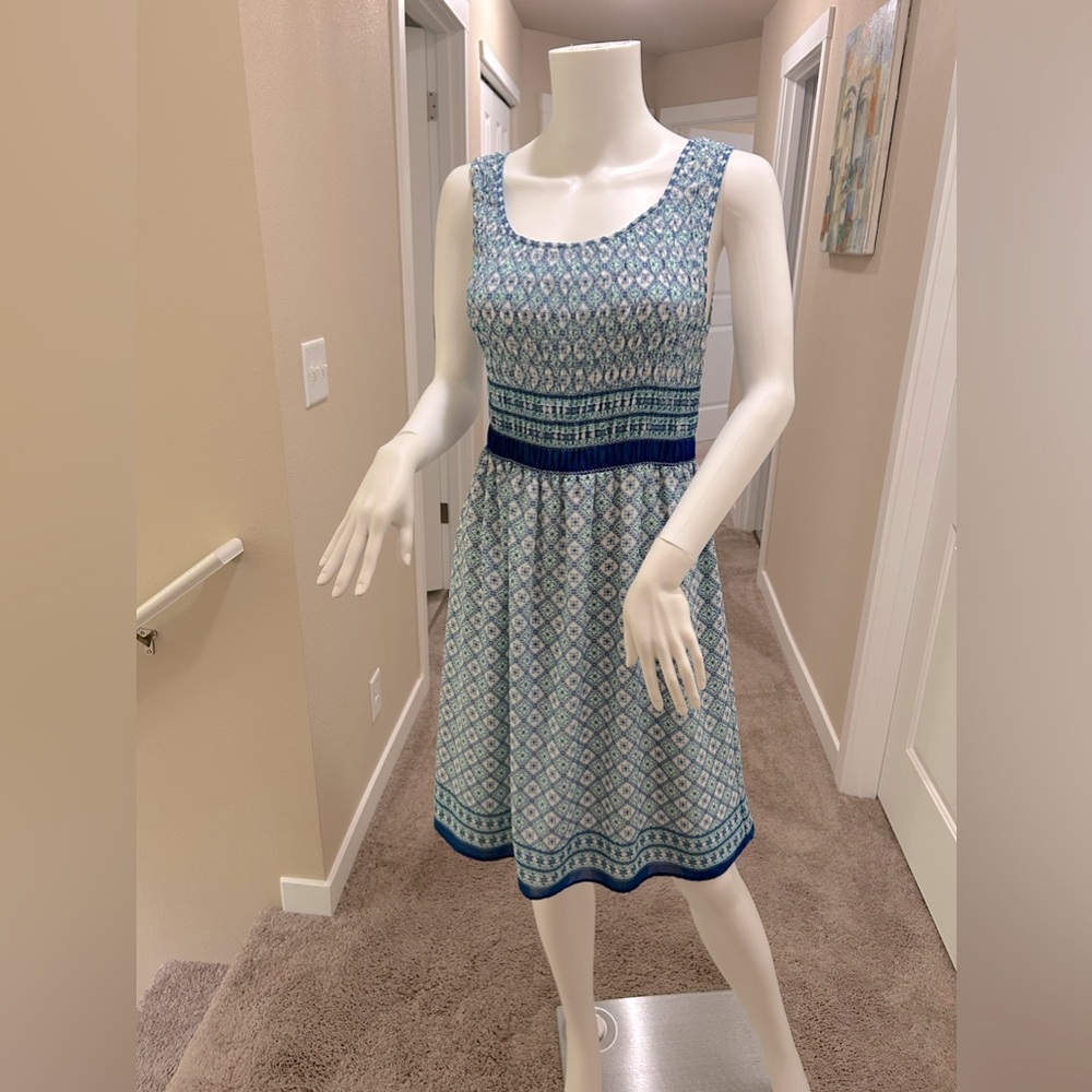 Max Studio Sleeveless Midi Dress. Size Medium. Worn in excellent condition.